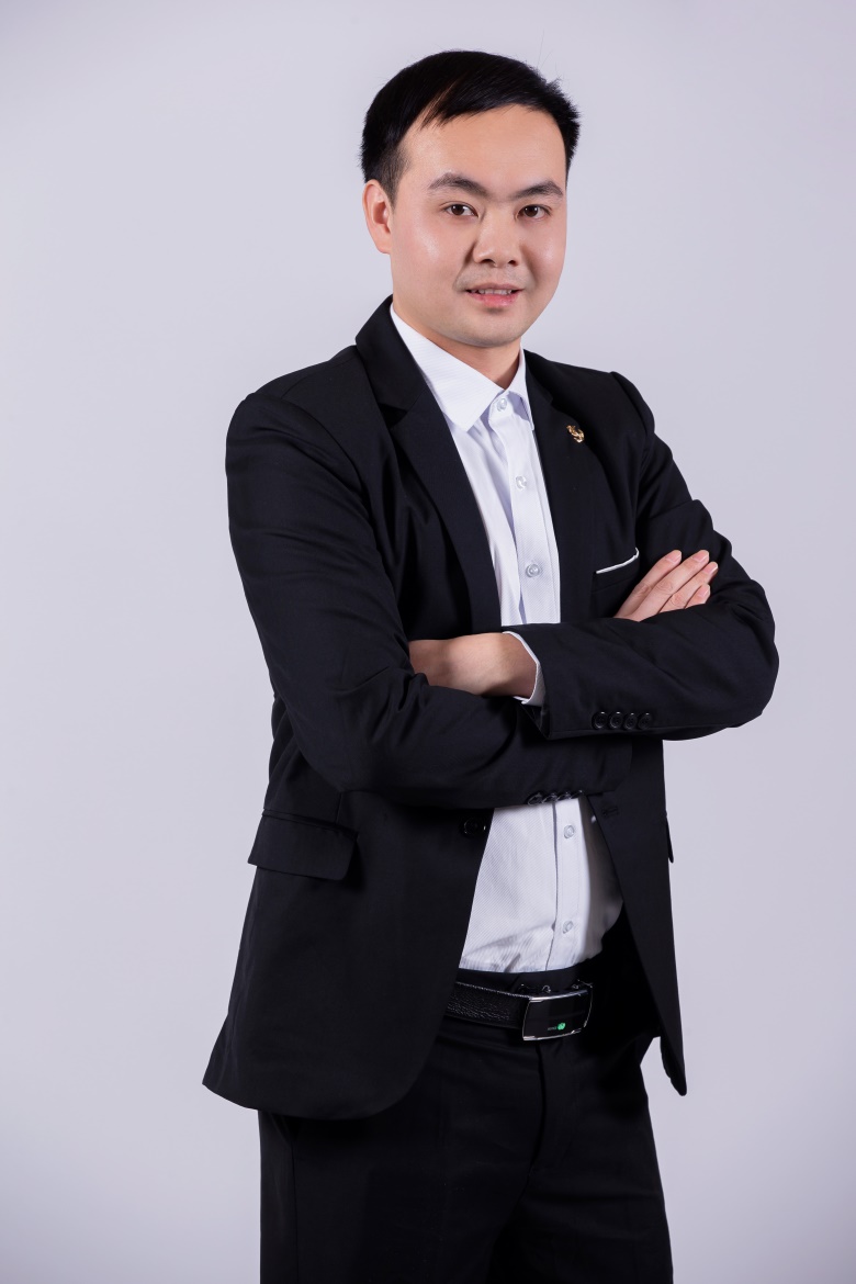 肖尧.jpg
